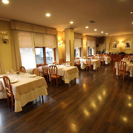 Hostal Restaurante Mendez Villafranca Del Bierzo Zewnętrze zdjęcie