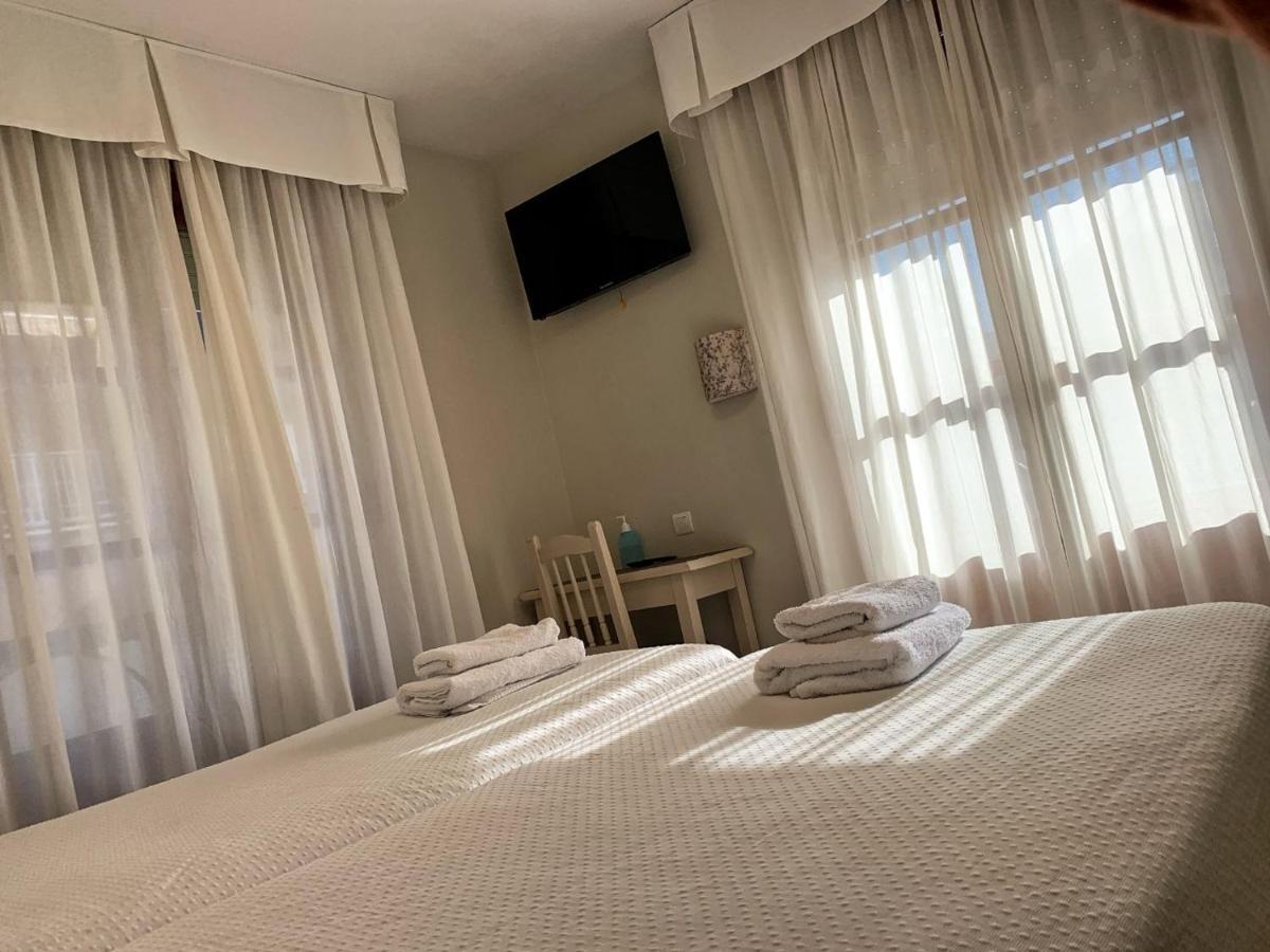 Hostal Restaurante Mendez Villafranca Del Bierzo Zewnętrze zdjęcie