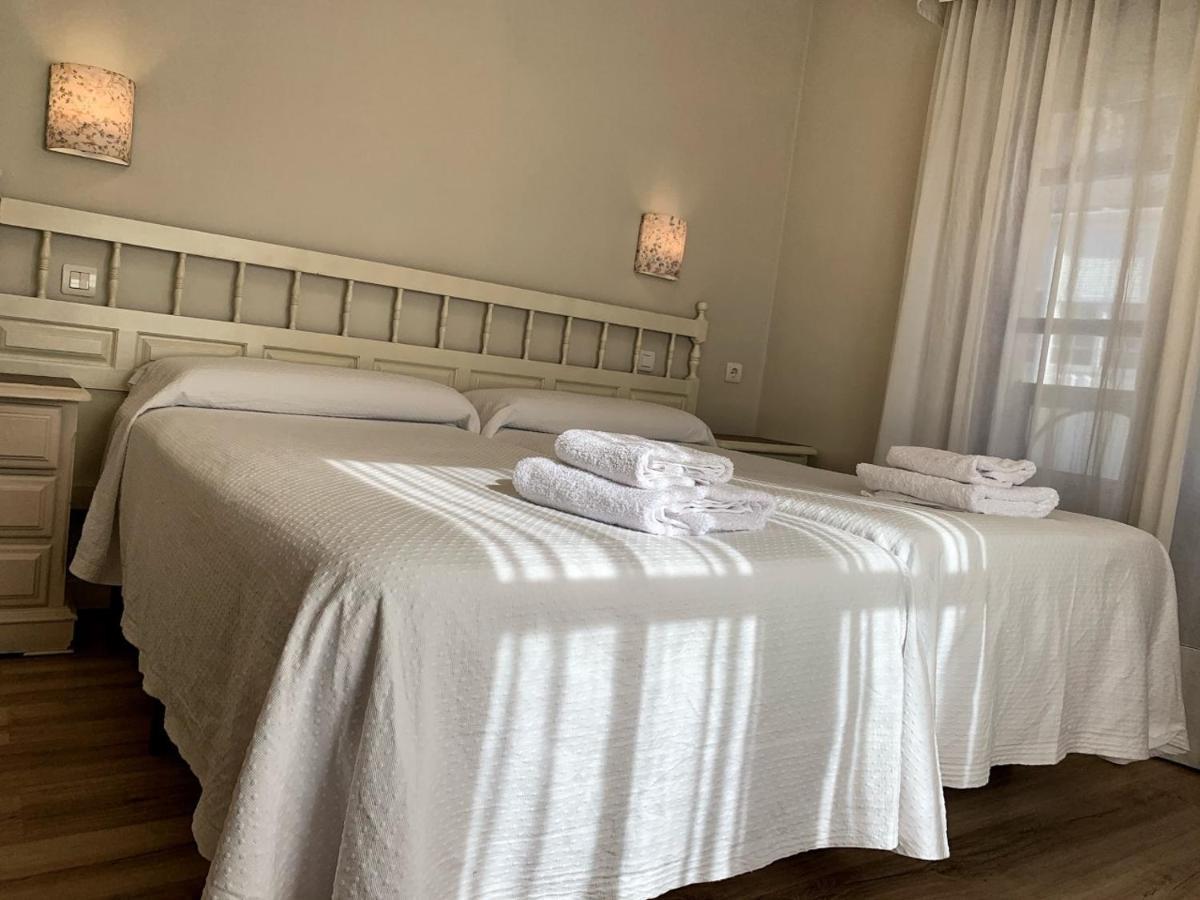 Hostal Restaurante Mendez Villafranca Del Bierzo Zewnętrze zdjęcie