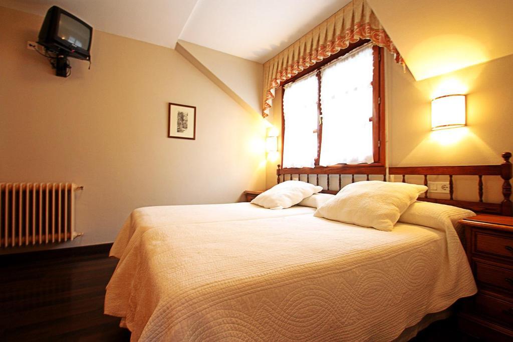 Hostal Restaurante Mendez Villafranca Del Bierzo Pokój zdjęcie