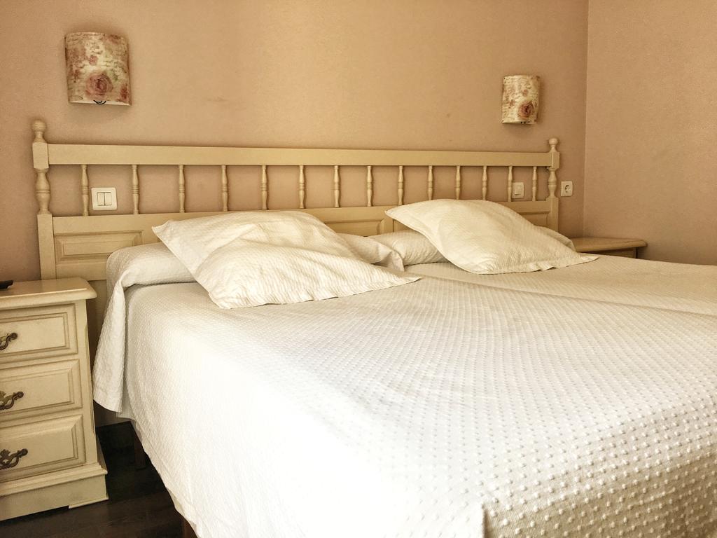 Hostal Restaurante Mendez Villafranca Del Bierzo Zewnętrze zdjęcie