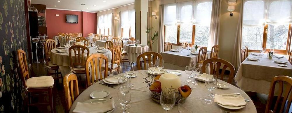 Hostal Restaurante Mendez Villafranca Del Bierzo Zewnętrze zdjęcie
