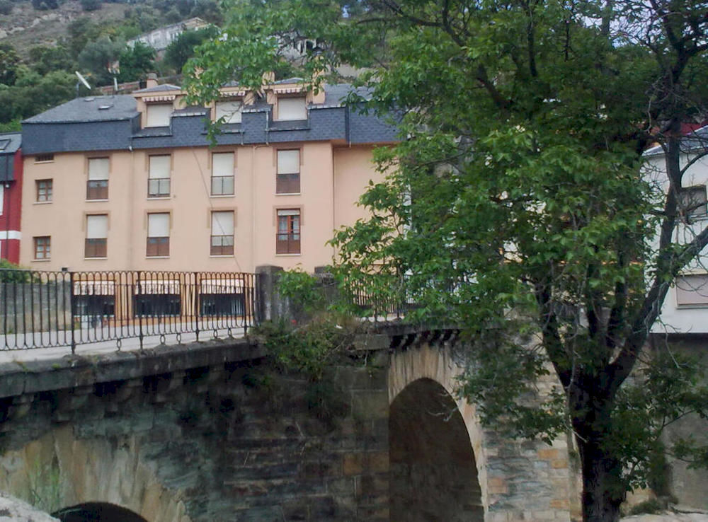 Hostal Restaurante Mendez Villafranca Del Bierzo Zewnętrze zdjęcie